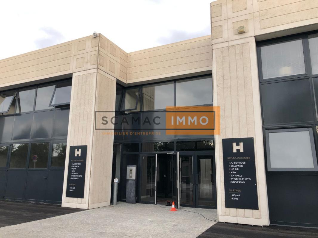 Industrial in Herblay-sur-Seine to rent Building Photo- Image 1 of 9