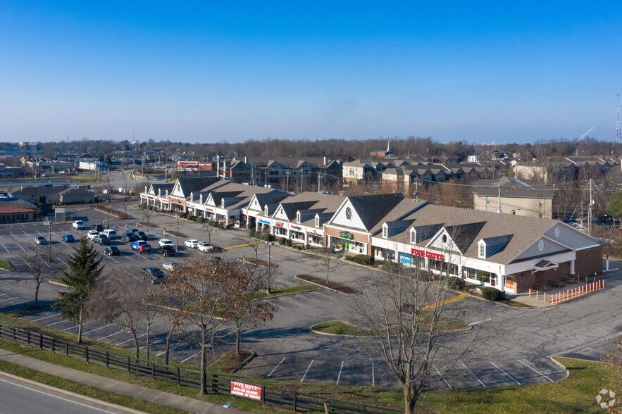 3090 Helmsdale Pl, Lexington, KY for rent - Building Photo - Image 3 of 7