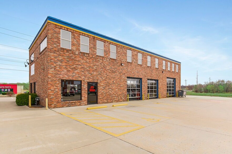 162 S Buckner Tarsney Rd, Oak Grove, MO for sale - Building Photo - Image 1 of 8