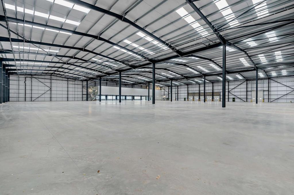 Tower Rd, Stone to rent Building Photo- Image 1 of 33