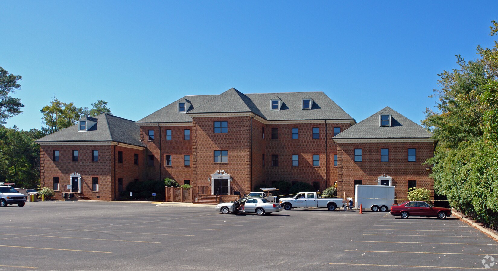 4575 Bonney Rd, Virginia Beach 23462 UK