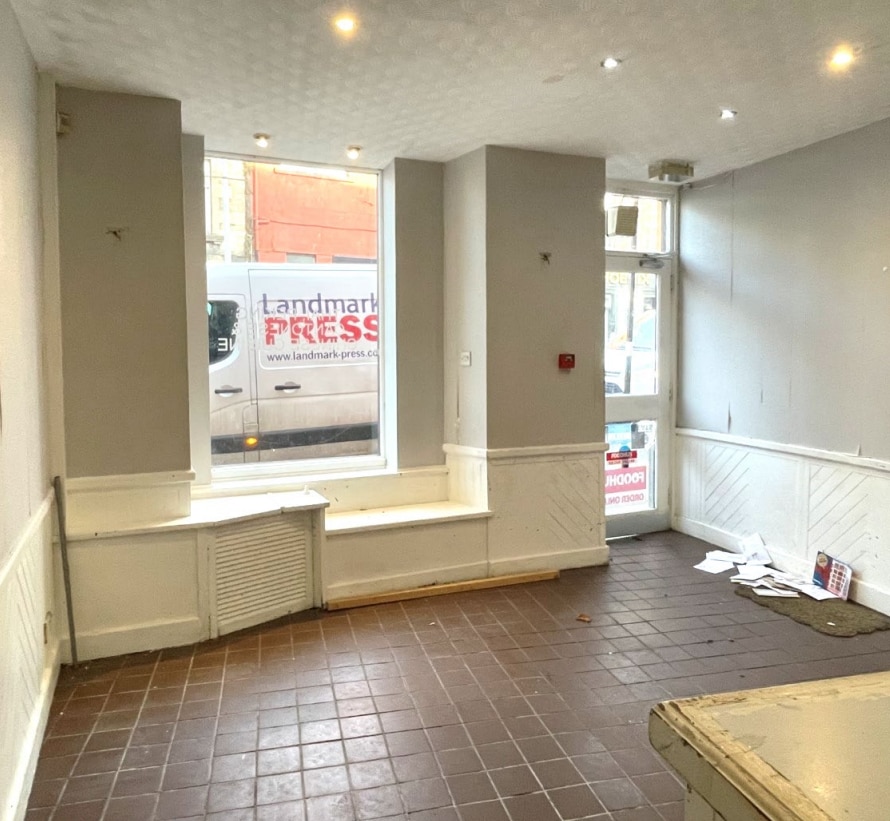 103-107 Academy St, Inverness to rent Interior Photo- Image 1 of 2