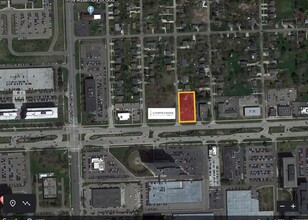 171 E. Big Beaver Blvd, Troy, MI for rent Aerial- Image 2 of 2