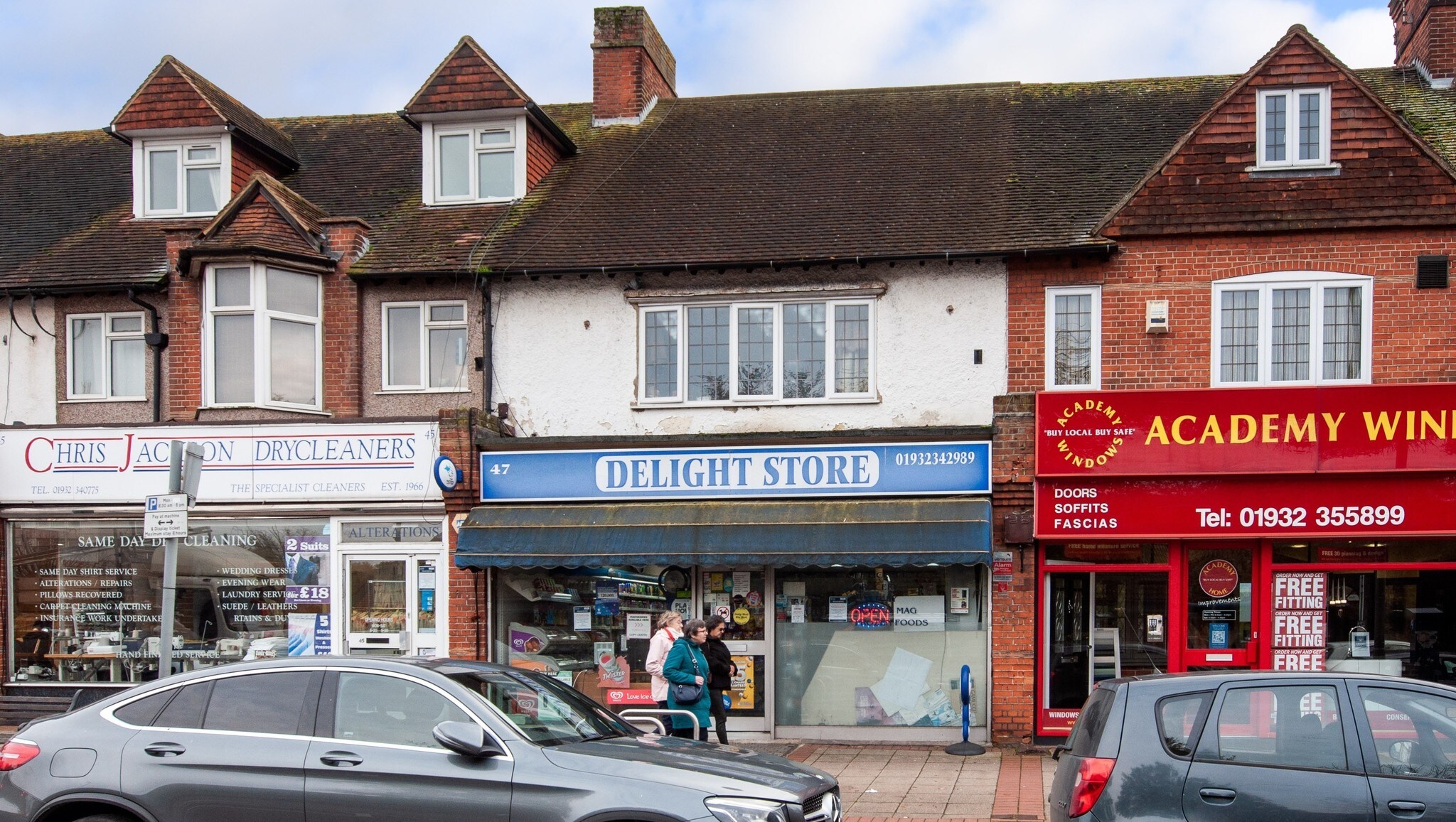 47-47A Old Woking Rd, West Byfleet for sale Primary Photo- Image 1 of 1