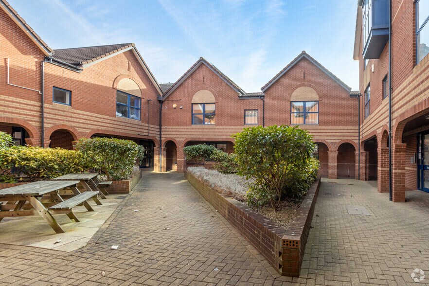 High St, Bristol for sale - Building Photo - Image 1 of 1