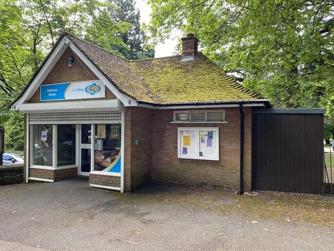 More details for 20 Avenue Rd, Malvern - Retail for Sale