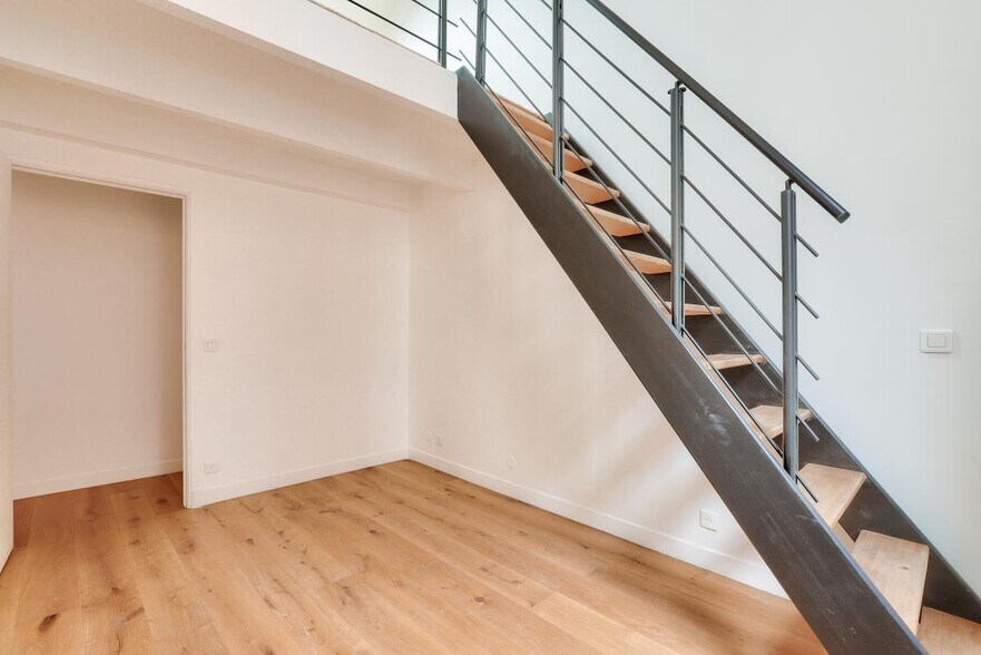 Office in Paris for sale - Building Photo - Image 3 of 8