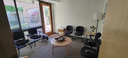 1130 E Missouri Ave, Phoenix, AZ to rent Interior Photo- Image 2 of 21