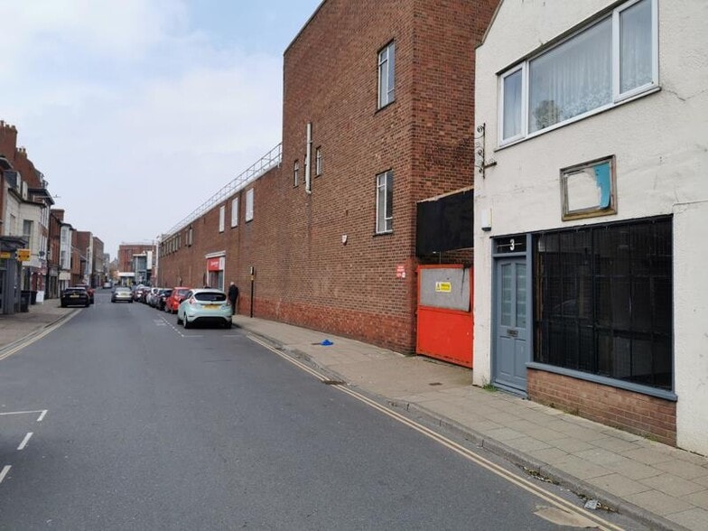 3 Deneside, Great Yarmouth to rent - Building Photo - Image 2 of 2