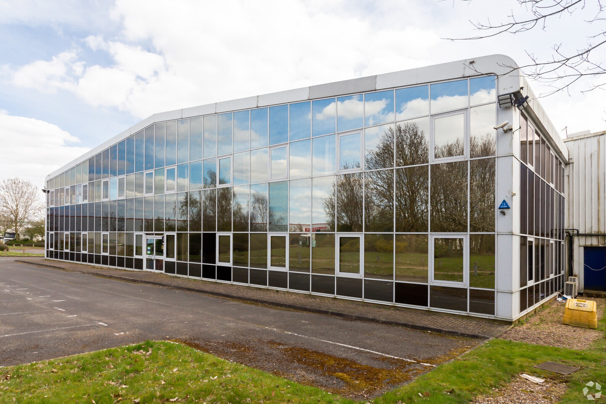 2-20 Booth Dr, Wellingborough for sale Building Photo- Image 1 of 1