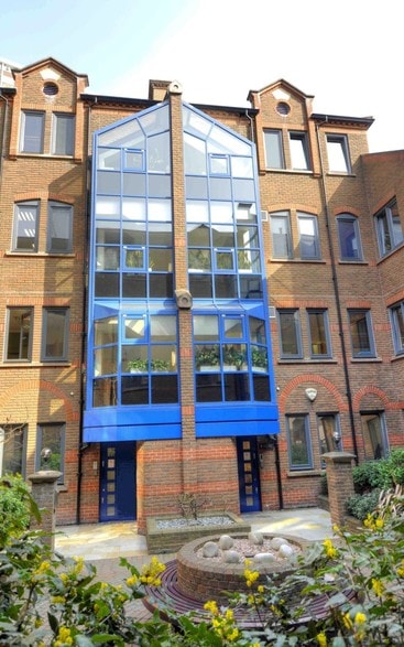 20-21 Angel Gate, London for sale - Primary Photo - Image 1 of 1