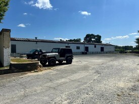 142 City Hall Ave, Bowdon GA - Commercial Property