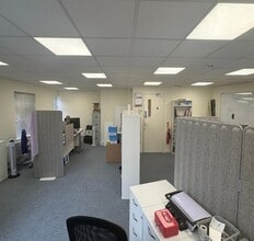101 Victoria Rd, Horley to rent Interior Photo- Image 2 of 3