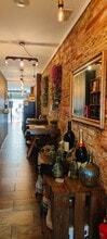Retail in Roses, Gerona to rent Interior Photo- Image 1 of 18