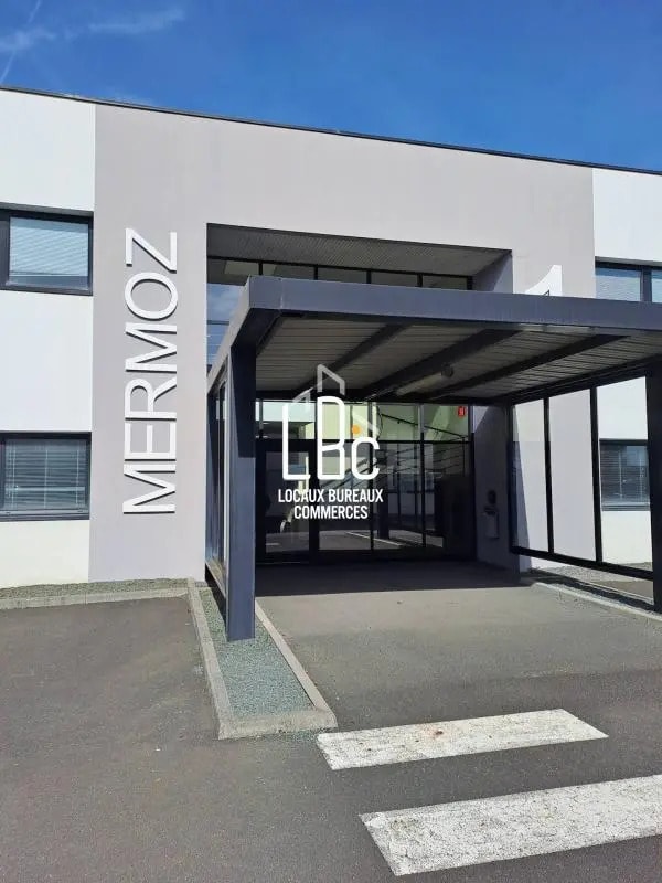 Vente Bureaux 1 143 m²