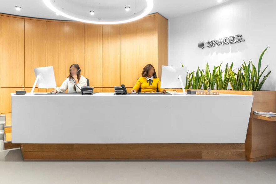Co-working Space in Paris to rent - Building Photo - Image 3 of 16