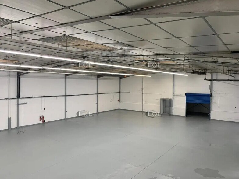 Industrial in Goussainville for sale - Interior Photo - Image 3 of 7