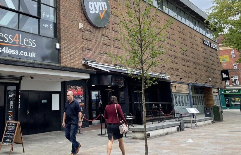 3846 High St S, Watford WD17 1AY Gade House