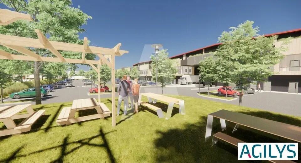 Light Industrial in Élancourt to rent - Building Photo - Image 3 of 11