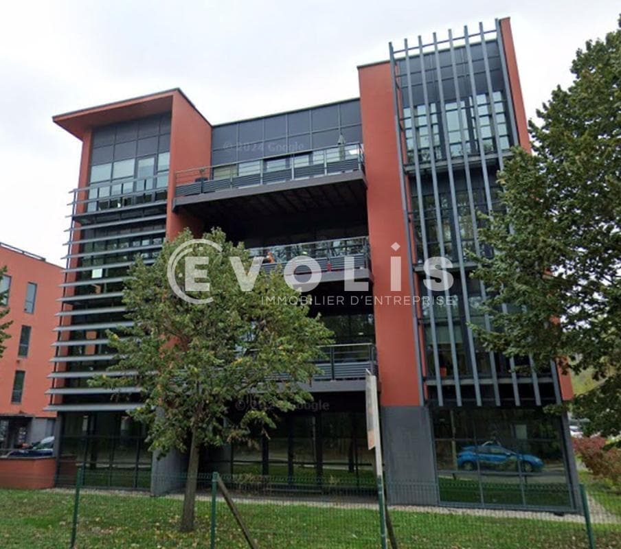 15-23 Avenue De Poumeyrol, Caluire-et-Cuire to rent Building Photo- Image 1 of 12