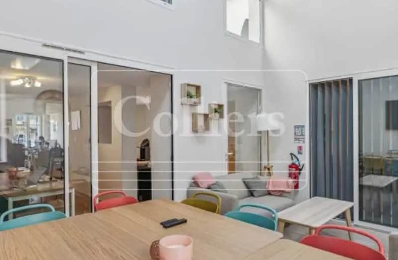 Office in Marseille to rent Interior Photo- Image 1 of 10