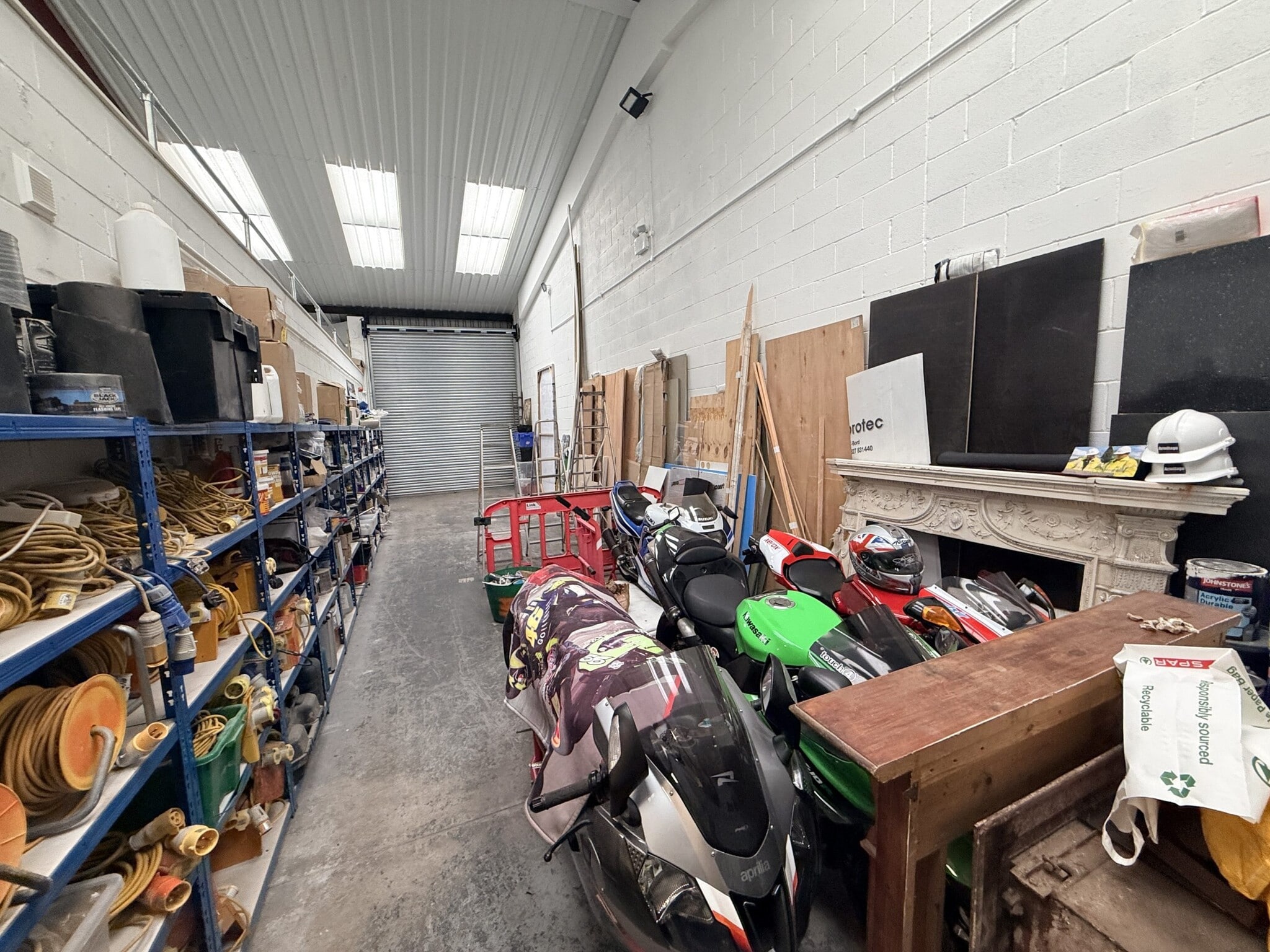 Haigh Ave, Stockport to rent Interior Photo- Image 1 of 7