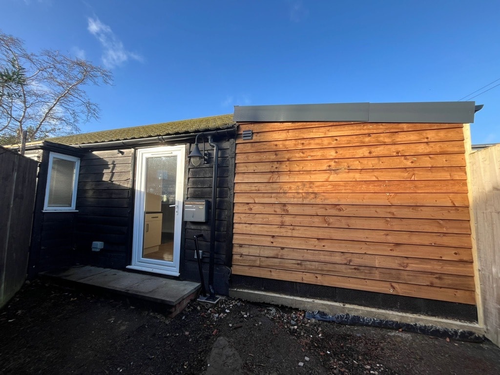 106 St. Albans Rd, Sandridge to rent Building Photo- Image 1 of 2