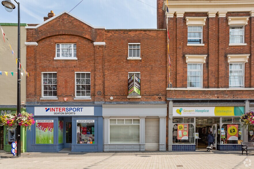 15A Market Sq, Telford for sale - Primary Photo - Image 1 of 1