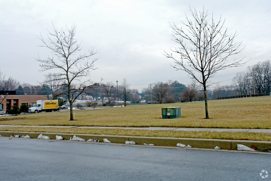 Corporate Center Ct, Westminster, MD for rent - Primary Photo - Image 1 of 3