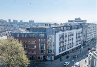 1-5 Queens Road Quadrant, Brighton to rent Building Photo- Image 1 of 20