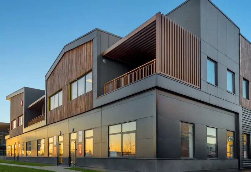 Light Industrial in Louvres to rent - Building Photo - Image 3 of 21