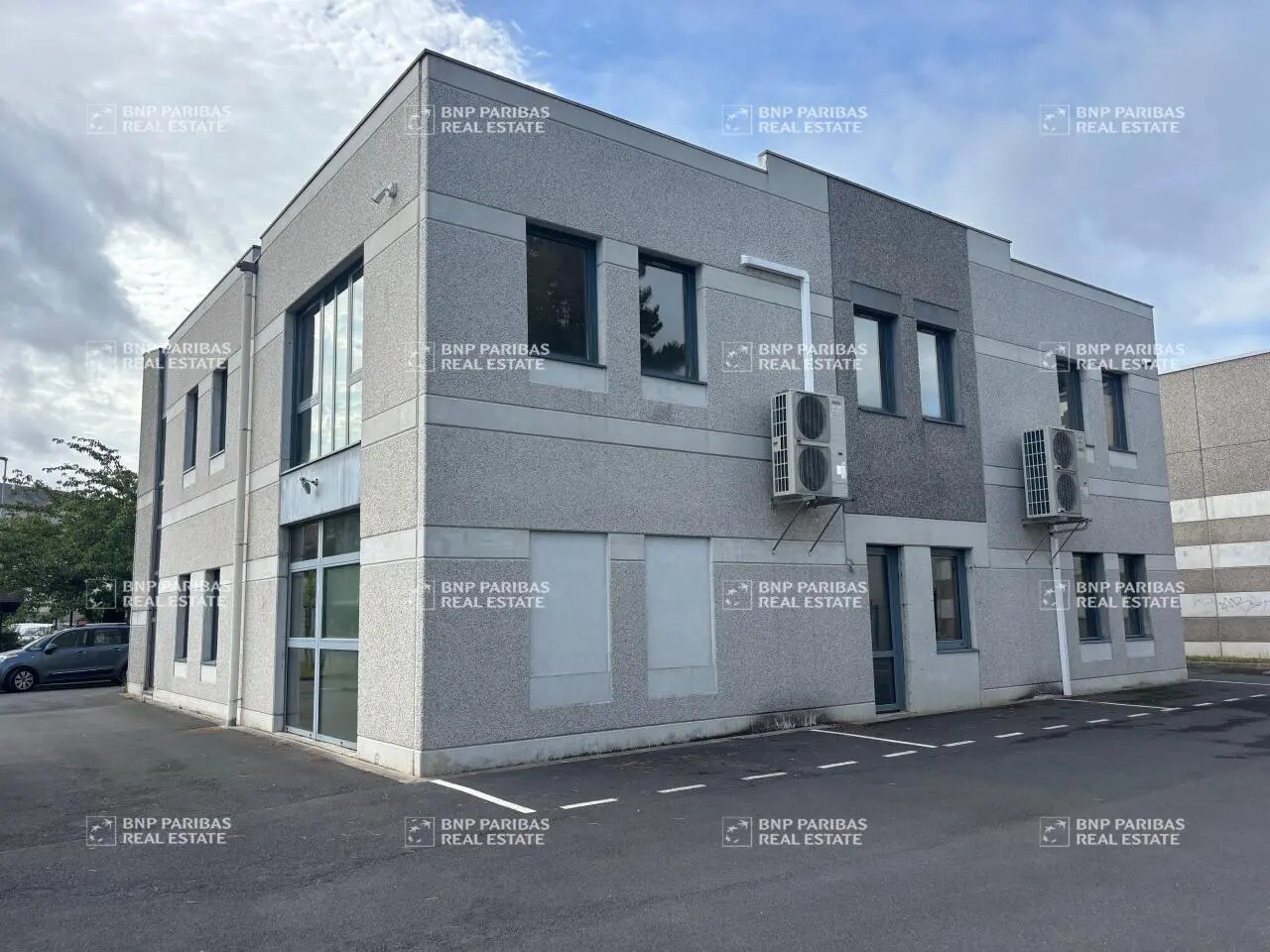13 Rue Des Entrepreneurs, Marcq-en-Baroeul to rent Building Photo- Image 1 of 18