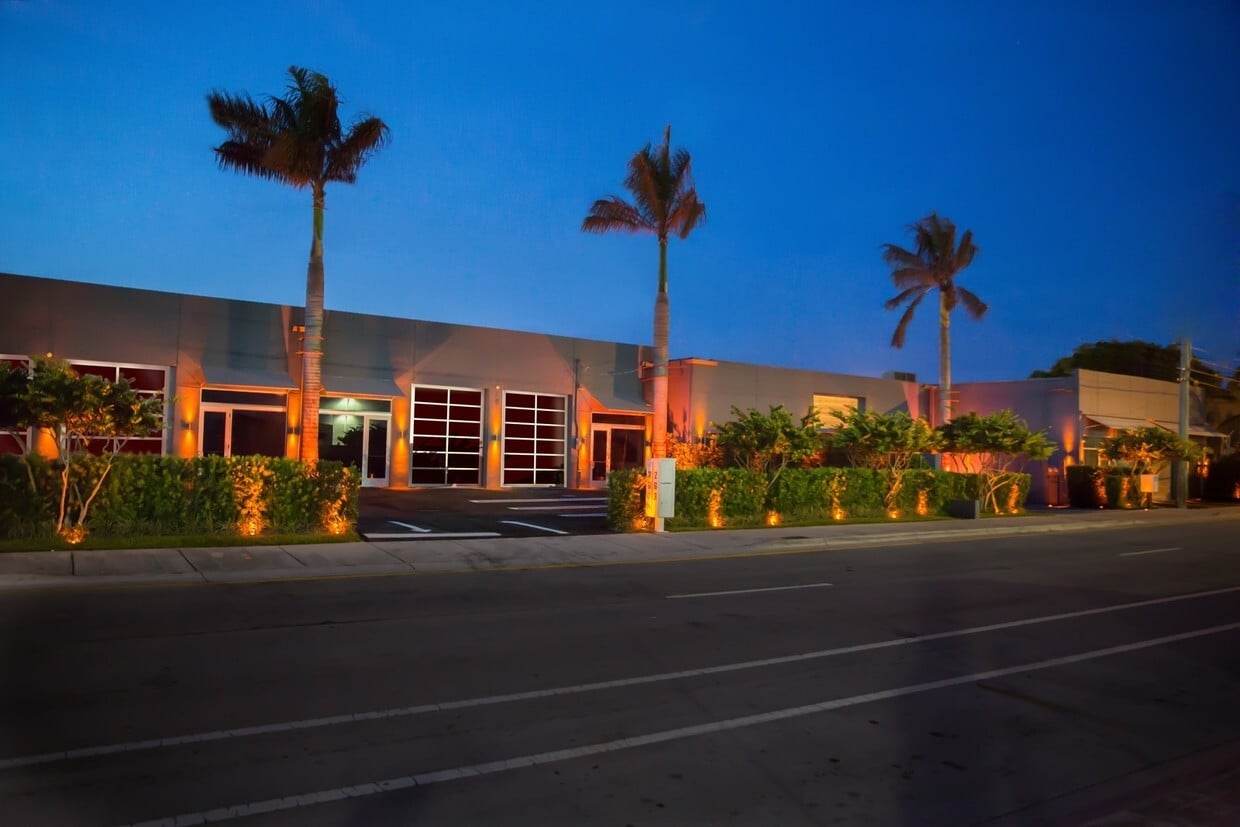 263 NE 61st St, Miami, FL to rent Primary Photo- Image 1 of 14