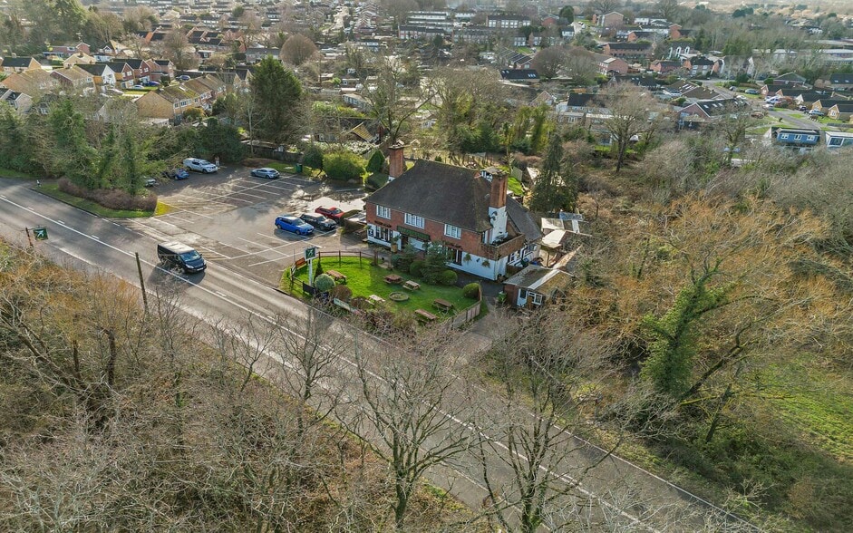 Aldershot Rd, Guildford for sale - Building Photo - Image 2 of 2