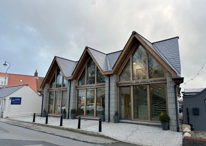 La Grande Rue Street, Guernsey to rent - Building Photo - Image 1 of 1