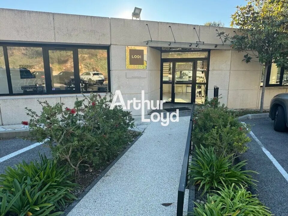 Office in Valbonne to rent Building Photo- Image 1 of 8