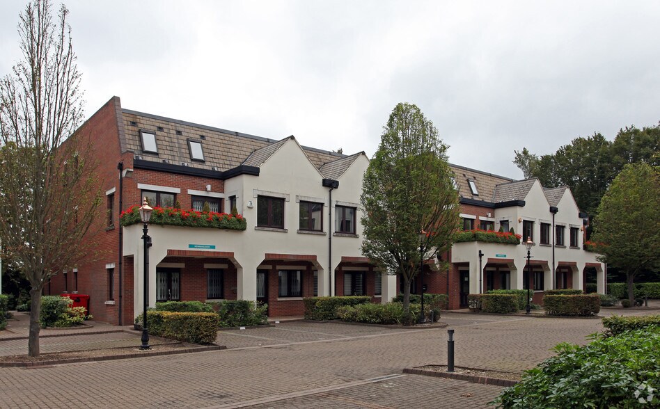 Newmans Row, Lincoln Rd, High Wycombe for sale - Primary Photo - Image 1 of 1