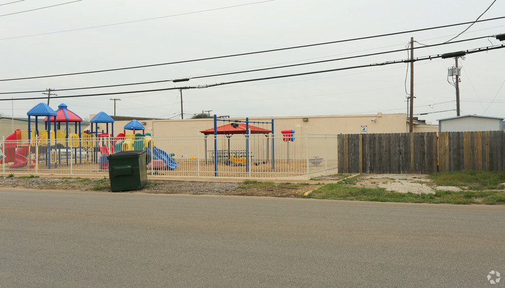 711 N 8th St, Killeen, TX for rent - Building Photo - Image 2 of 7