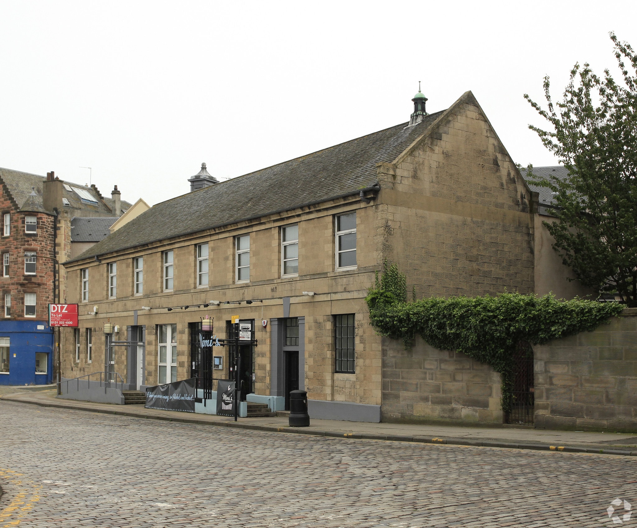 61-63 Shore Pl, Edinburgh for sale Primary Photo- Image 1 of 1