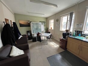 53-57 High St, Newmarket to rent Interior Photo- Image 2 of 3