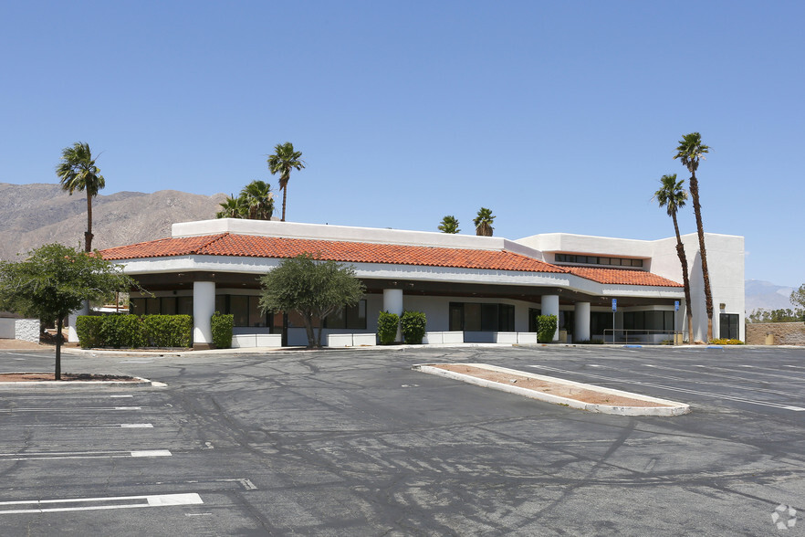 2500 N Palm Canyon Dr, Palm Springs, CA for sale - Primary Photo - Image 1 of 1