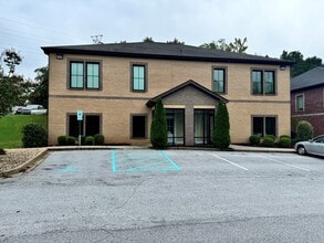 501 Roper Creek Dr, Greenville, SC for rent Building Photo- Image 1 of 1