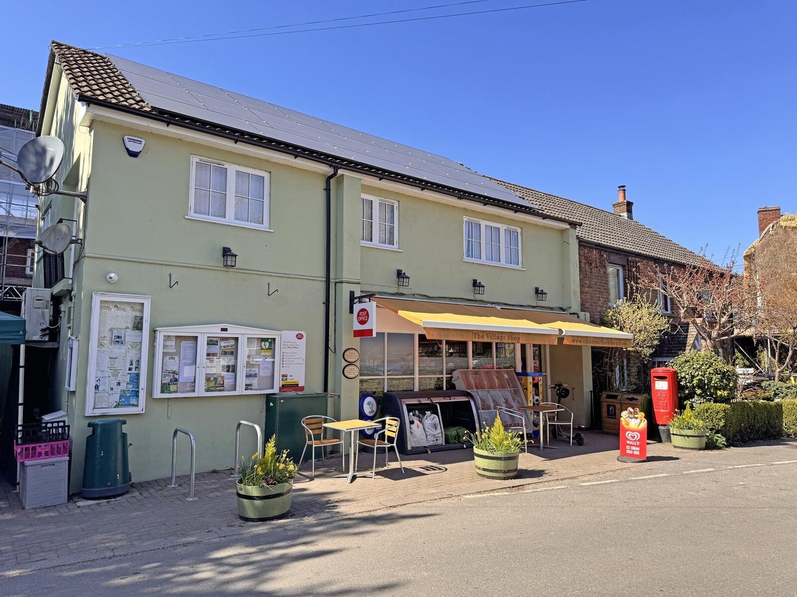 The Cross, Blandford Forum to rent Building Photo- Image 1 of 4