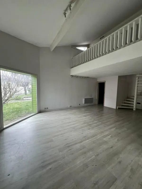 1 Avenue De L'Enclos, Portet-sur-Garonne to rent Building Photo- Image 1 of 16