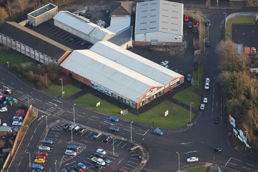 1-3 Peacock Dr, Hamilton to rent - Building Photo - Image 2 of 10