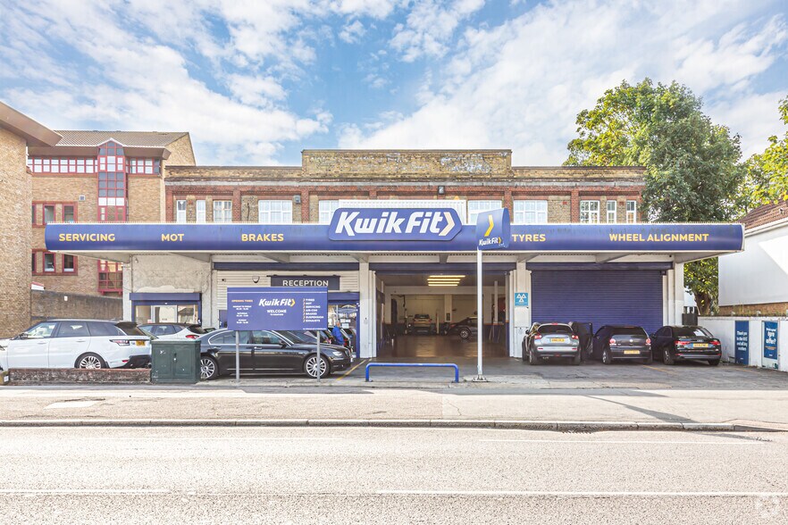 83-83a London Rd, Romford for sale - Primary Photo - Image 1 of 1