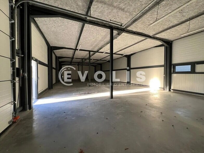 Light Industrial in Gradignan to rent - Interior Photo - Image 2 of 10