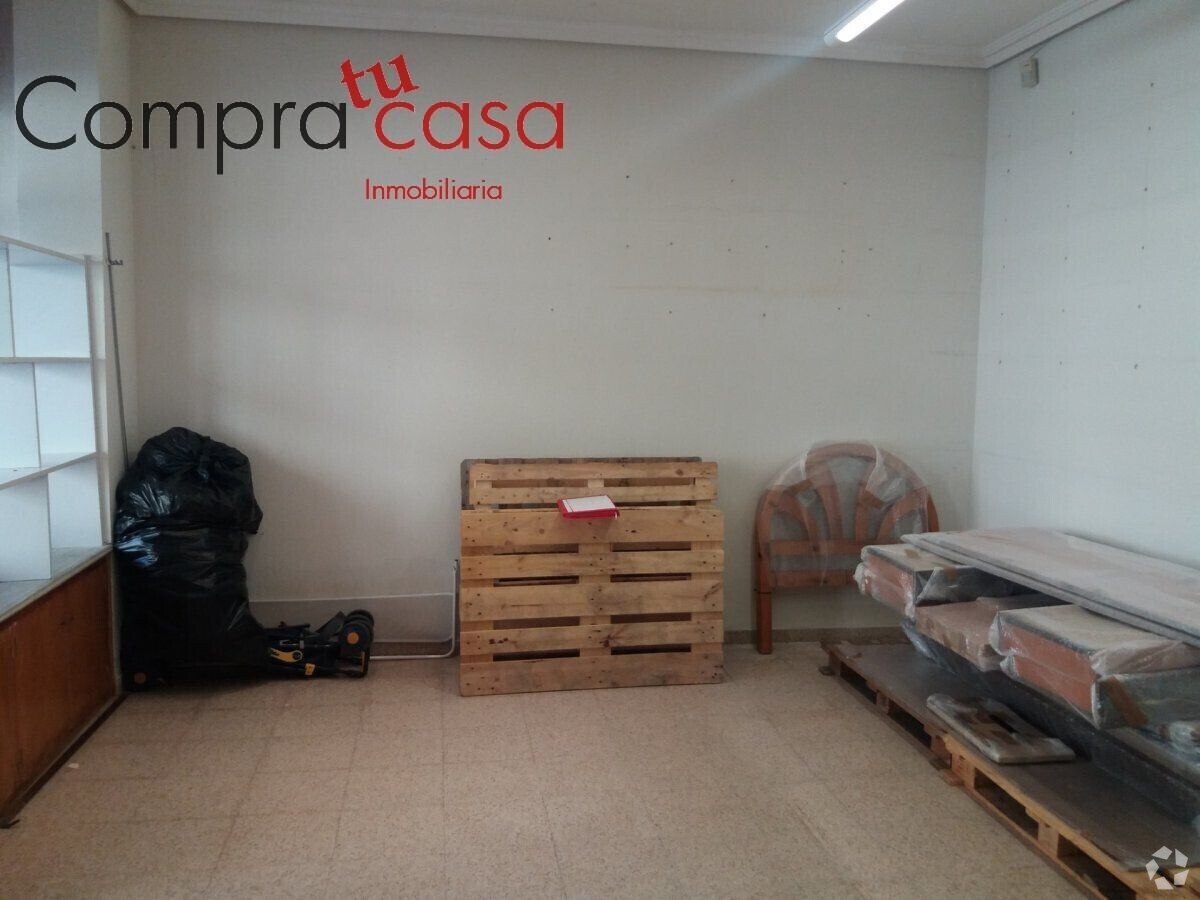 Segovia, SEG 40004 -  -  - Interior Photo - Image 2 of 2