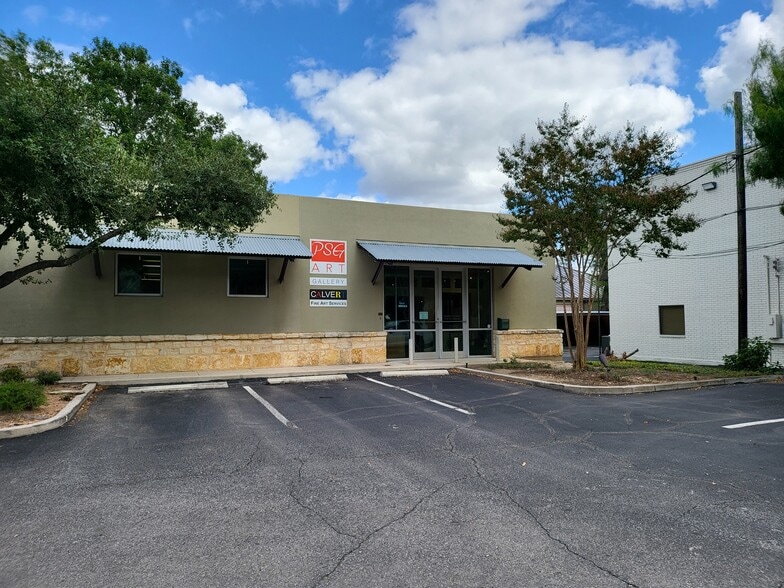 7726-7730 Broadway St, San Antonio, TX for rent - Building Photo - Image 2 of 9