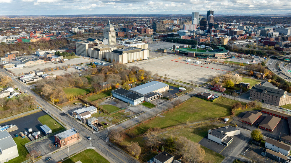 322 Oak St, Rochester, NY for sale - Building Photo - Image 3 of 17